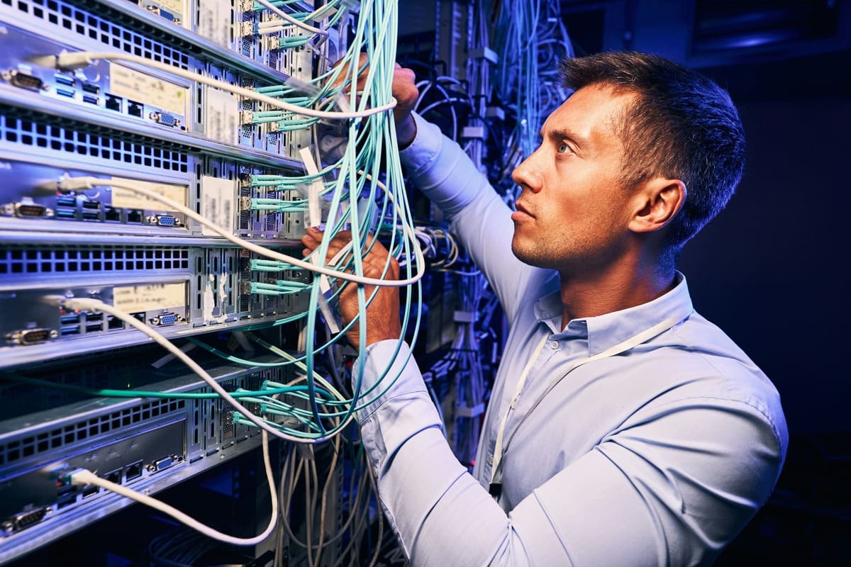 tech engineer in data center